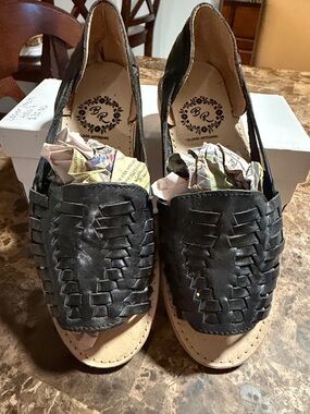 Black Mexican Huarache